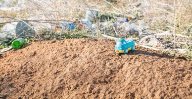 Çocuk oyuncak spontan atık döküm, çevre kirliliği miras üzerinde