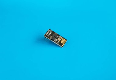 ESP8266, DIY aygıtları geliştirme için esp-01 wifi modülü