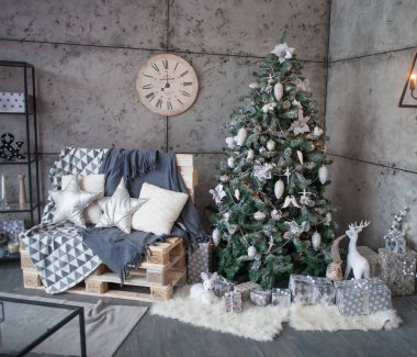 Güzel dekore edilmiş Noel odası