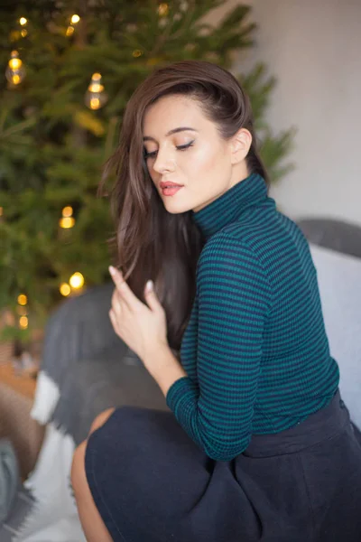 Belleza Mujer Moda Con Caja Regalo Navidad Árbol Año Nuevo — Foto de Stock