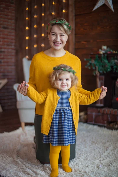 Retrato Navidad Hermosa Familia Feliz — Foto de Stock