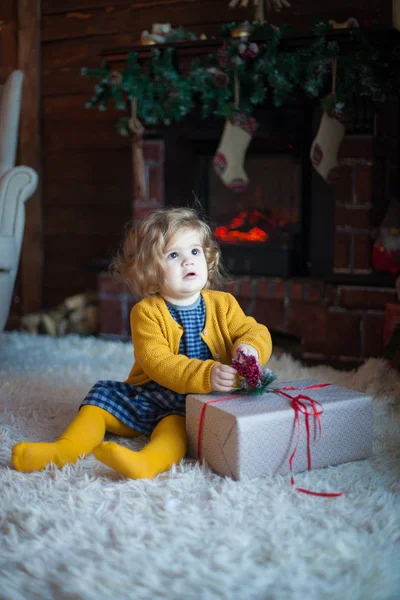 Krásné Miminko Vánoce Zařízený Pokoj — Stock fotografie