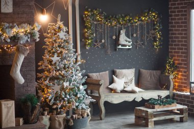 Güzel dekore edilmiş Noel odası