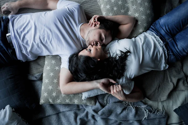 Couple Sofa Love — Stock Photo, Image