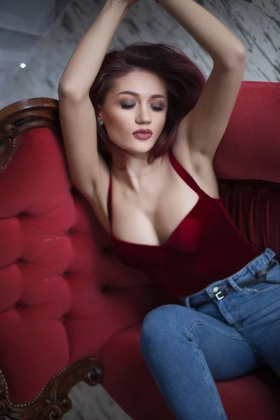 Sexy Elegante Mujer Con Corsé Rojo —  Fotos de Stock