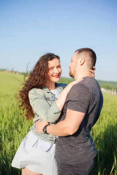 Beautiful Summer Portrait Lovely Couple — Stock Photo, Image