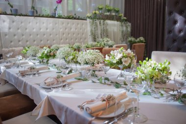 Güzel düğün süslemeleri ve çikolatalar 