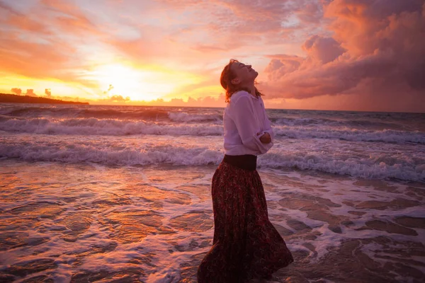 Пляж Бали Красивая Женщина — стоковое фото