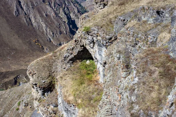 群山中狮头形的岩石 — 图库照片