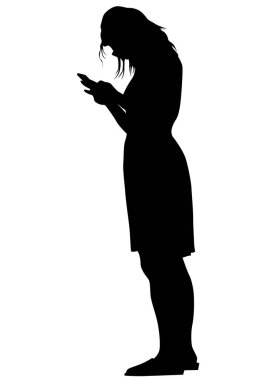 Beyaz bir arka plan üzerinde telefon olan kadın