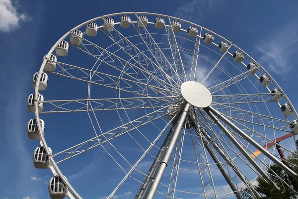 Big Ferris Wheel Amusement Park Sky Background — Stock Photo, Image