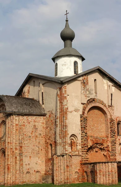 Винтажная Религиозная Архитектура Старого Европейского Города — стоковое фото