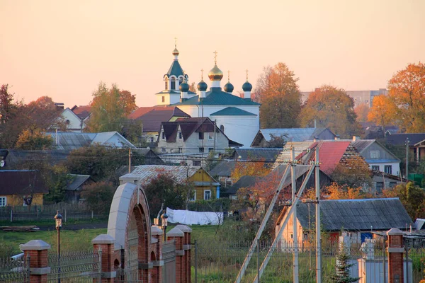 Будівля Ретро Церкви Золотим Куполом Старому Місті — стокове фото