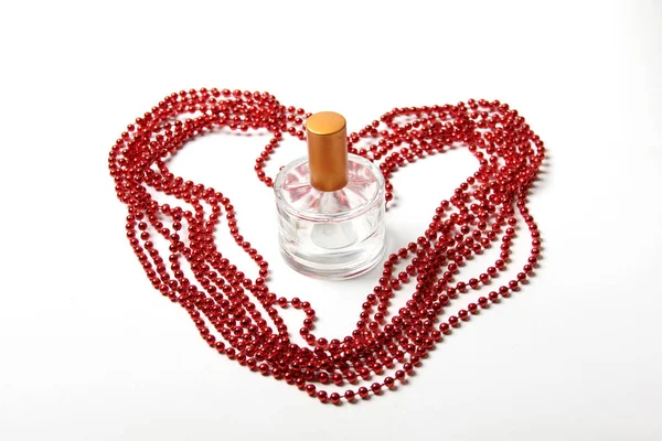 Kunststoff Und Glasröhren Für Lotion Auf Roter Perle — Stockfoto