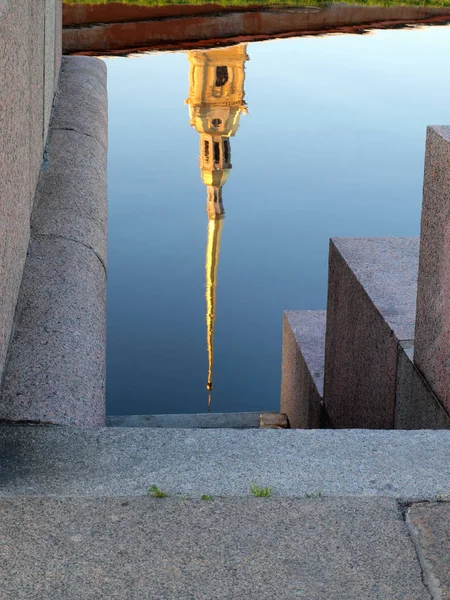 Riflessione Nel Fiume Della Fortezza Pietro Paolo San Pietroburgo — Foto Stock