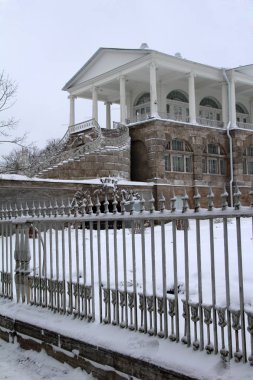 Eski Rus mimarisi kışın karda