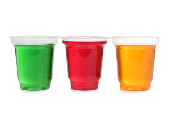 Варення Пластикових Чашках Сирими Фруктами Білому Тлі — стокове фото