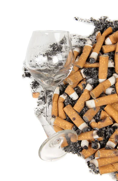 Popelník Zadky Sigarette Bílém Pozadí — Stock fotografie