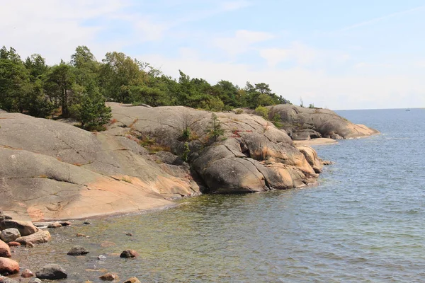 Sten Klippor Och Träd Nordsjön — Stockfoto