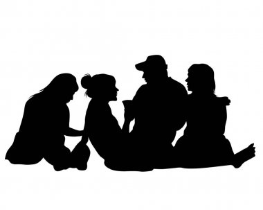 Beyaz arka planda sokakta büyük kalabalıklar insanlar