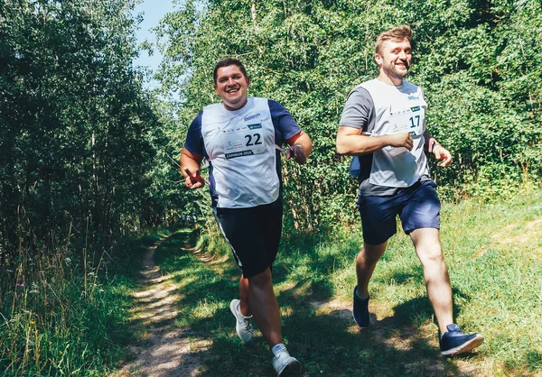 Mayo 2018 Naliboki Belarús Maratón Amateur Bielorruso Naliboki Dos Hombres — Foto de Stock