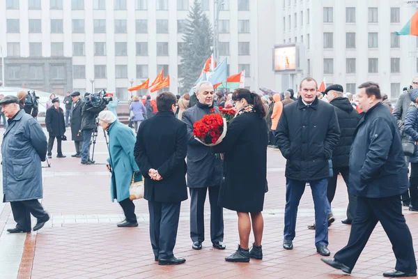 Novembro 2018 Minsk Bielorrússia Pessoas Durante Aniversário Grande Revolução Socialista — Fotografia de Stock