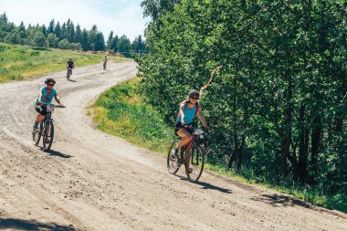26-27 Mayıs, 2018 - Naliboki, Beyaz Rusya: All-Belarusça Amatör maraton Naliboki, arazi maraton olan bisikletçiler binmek