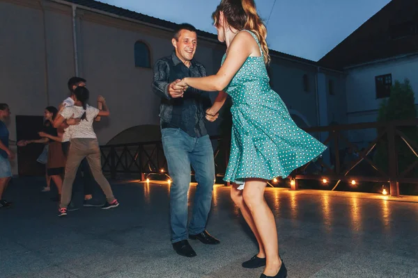 Agosto 2018 Minsk Bielorrusia Hombre Mujer Bailando Durante Evento —  Fotos de Stock