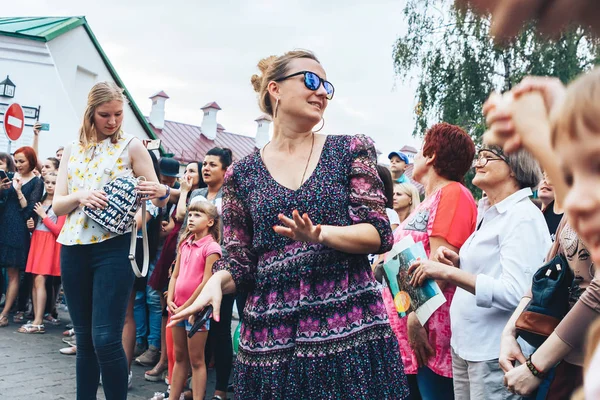 Září 2018 Minsk Bělorusko Street Slavnosti Městě Večer — Stock fotografie