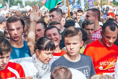 Eylül, 9, 2018 - Minsk, Beyaz Rusya: Yarım maraton Minsk 2018, başında duran insanlar kalabalık