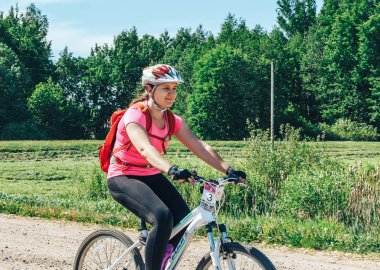 26-27 Mayıs, 2018 - Naliboki, Beyaz Rusya: All-Belarusça Amatör maraton Naliboki, Yetişkin kadın binicilik bisiklet