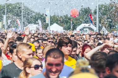 9 Eylül 2018 - Minsk, Beyaz Rusya: büyük bir grup insan üzerinde Yarı maraton yayınlanıyor