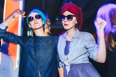 Ekim 28-29, 2017 - Minsk, Beyaz Rusya: Space sanat, en iyi parti Halloween için kostüm partisi genç kadınlarda adanmış