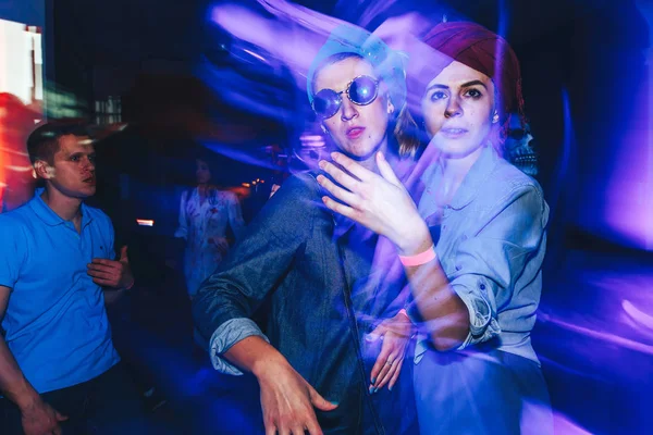 Ekim 28-29, 2017 - Minsk, Beyaz Rusya: Space sanat, en iyi parti Halloween için kostüm partisi genç kadınlarda adanmış