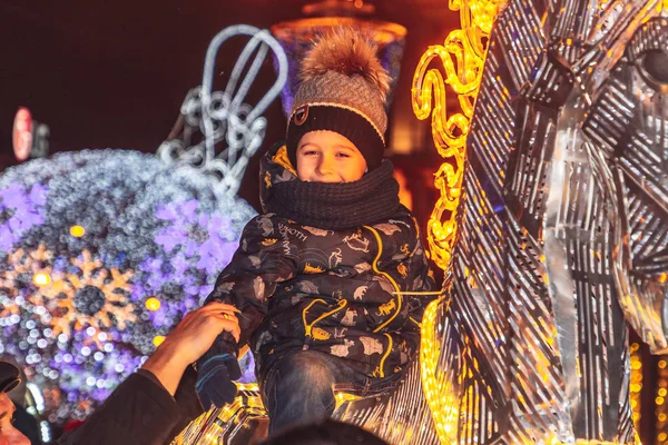 Dezembro 2018 Minsk Bielorrússia Celebrações Ano Novo Praça Cidade Menino — Fotografia de Stock