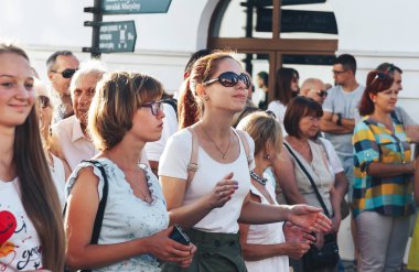 4 Ağustos 2018 sokak Şenlikleri akşam şehrin