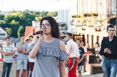 4 Ağustos 2018 sokak Şenlikleri akşam şehrin