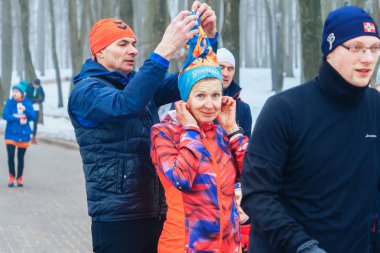 9 Şubat 2019 - Minsk, Beyaz Rusya: Qahanna koşuya 14 Şubat için özel. birçok insan yolda