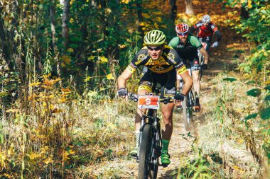 14 Ekim 2018 - Minsk, Beyaz Rusya: 2018 Olimpiyat çapraz ülke Kupası Xco Medvezhino, arazi yarışa katılan erkekler içinde