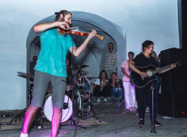 1 Eylül 2018 Minsk Beyaz Rusya sokak Şenlikleri akşam şehrin