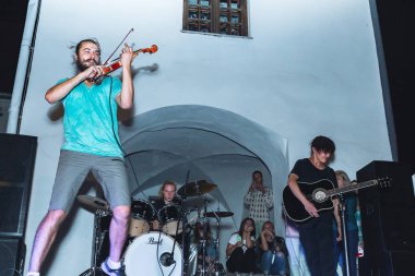 1 Eylül 2018 Minsk Beyaz Rusya sokak Şenlikleri akşam şehrin