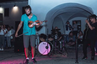 1 Eylül 2018 Minsk Beyaz Rusya sokak Şenlikleri akşam şehrin