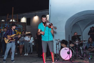 1 Eylül 2018 Minsk Beyaz Rusya sokak Şenlikleri akşam şehrin