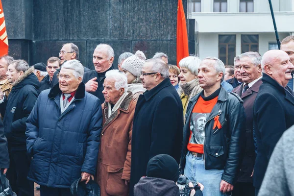 Ноября 2018 Года Минск Юбилей Великой Октябрьской Социалистической Революции Группа — стоковое фото