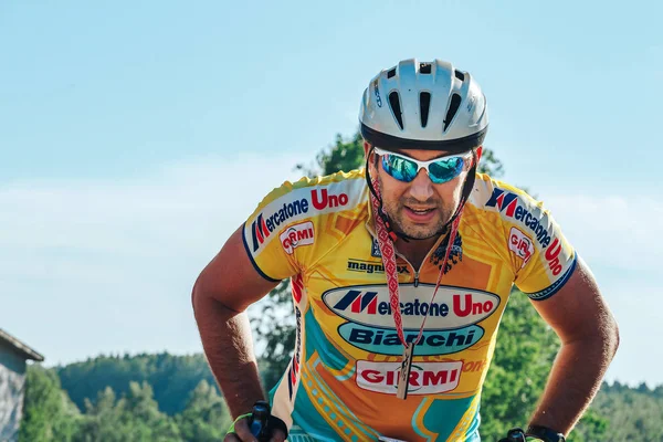 2018년 27일 벨라루스 벨라루스 아마추어 마라톤 날리보키 남자가 자전거 클로즈업으로 — 스톡 사진