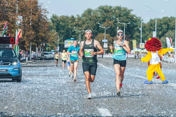 2018년 민스크 벨라루스 마라톤 민스크 2018 달리기 — 스톡 사진