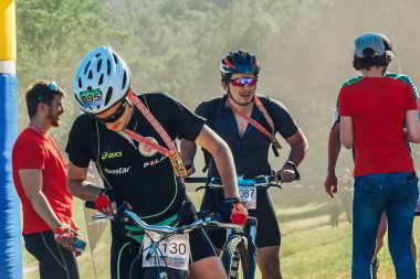 26-27 Mayıs 2018 Naliboki,Belarus Tüm Belarus amatör maratonu Naliboki İki bisikletçi finalde madalyalı