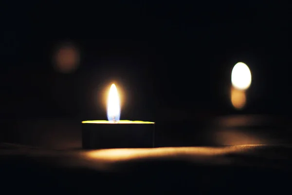 Memorial Day International Holocaust Remembrance Day The candle burns — Stock Photo, Image