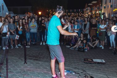 1 Eylül 2018 Minsk Beyaz Rusya sokak Şenlikleri akşam şehrin