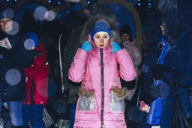 29 Aralık 2018 Minsk Beyaz Rusya sokak şenlikleri akşam şehrin